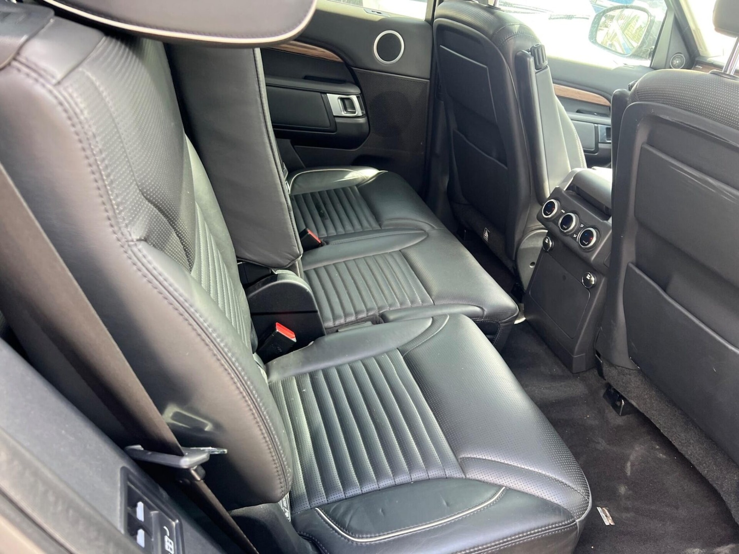 Used Land Rover Discovery 2017 for sale - 77640798: Photo 8