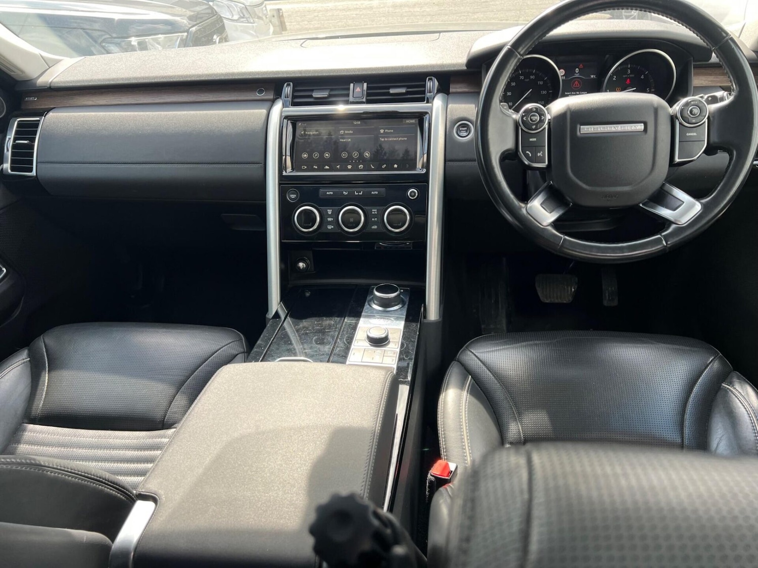 Used Land Rover Discovery 2017 for sale - 77640798: Photo 9