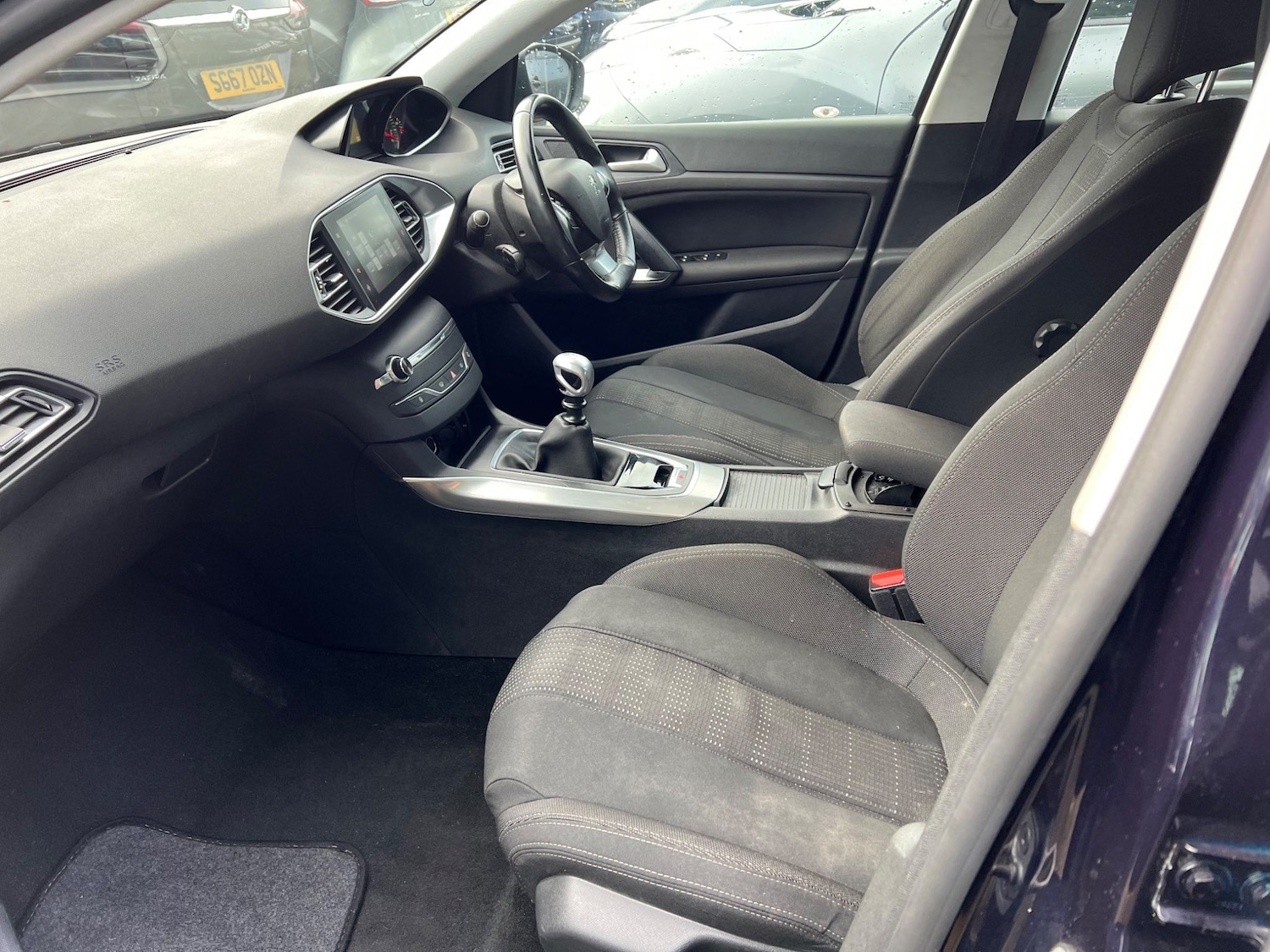 Used Peugeot 308 2017 for sale - 77218325: Photo 10