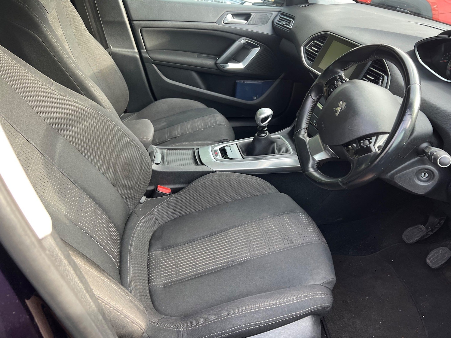 Used Peugeot 308 2017 for sale - 77218325: Photo 23