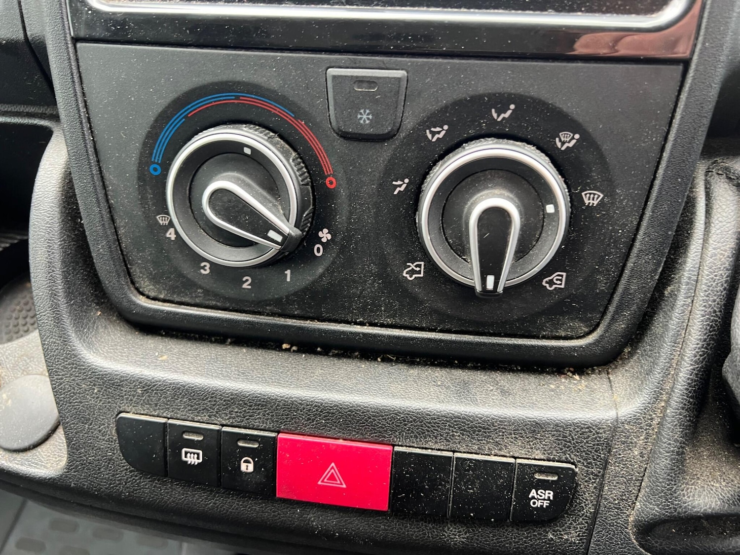 Used Peugeot Boxer 2023 for sale - 77737113: Photo 15