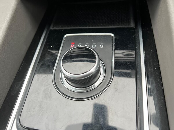 Used Jaguar F-Pace 2018 for sale - 76247668: Photo 31