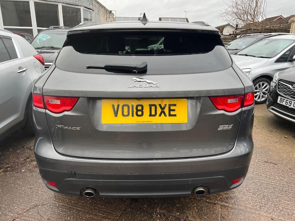 Used Jaguar F-Pace 2018 for sale - 76247668: Photo 6