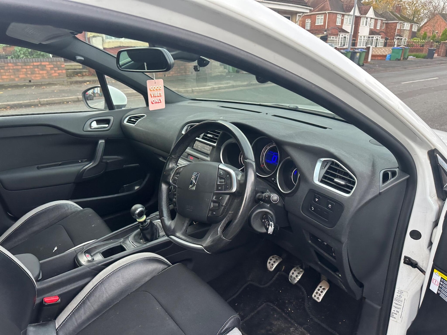 Used Citroen DS4 2011 for sale - 76499769: Photo 10