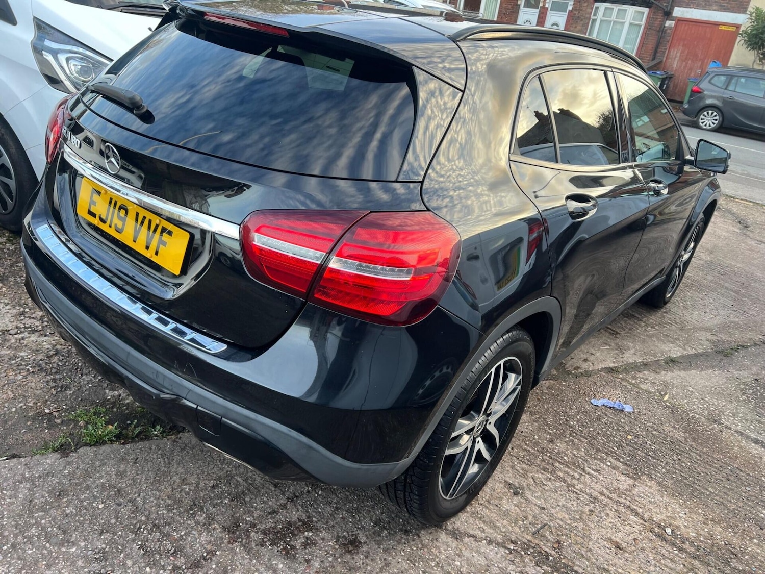 Used Mercedes-Benz GLA 2019 for sale - 77640797: Photo 2