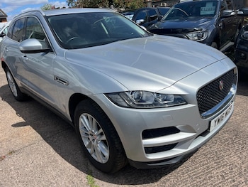 Used Jaguar F-Pace 2016 for sale - 79374479: Photo