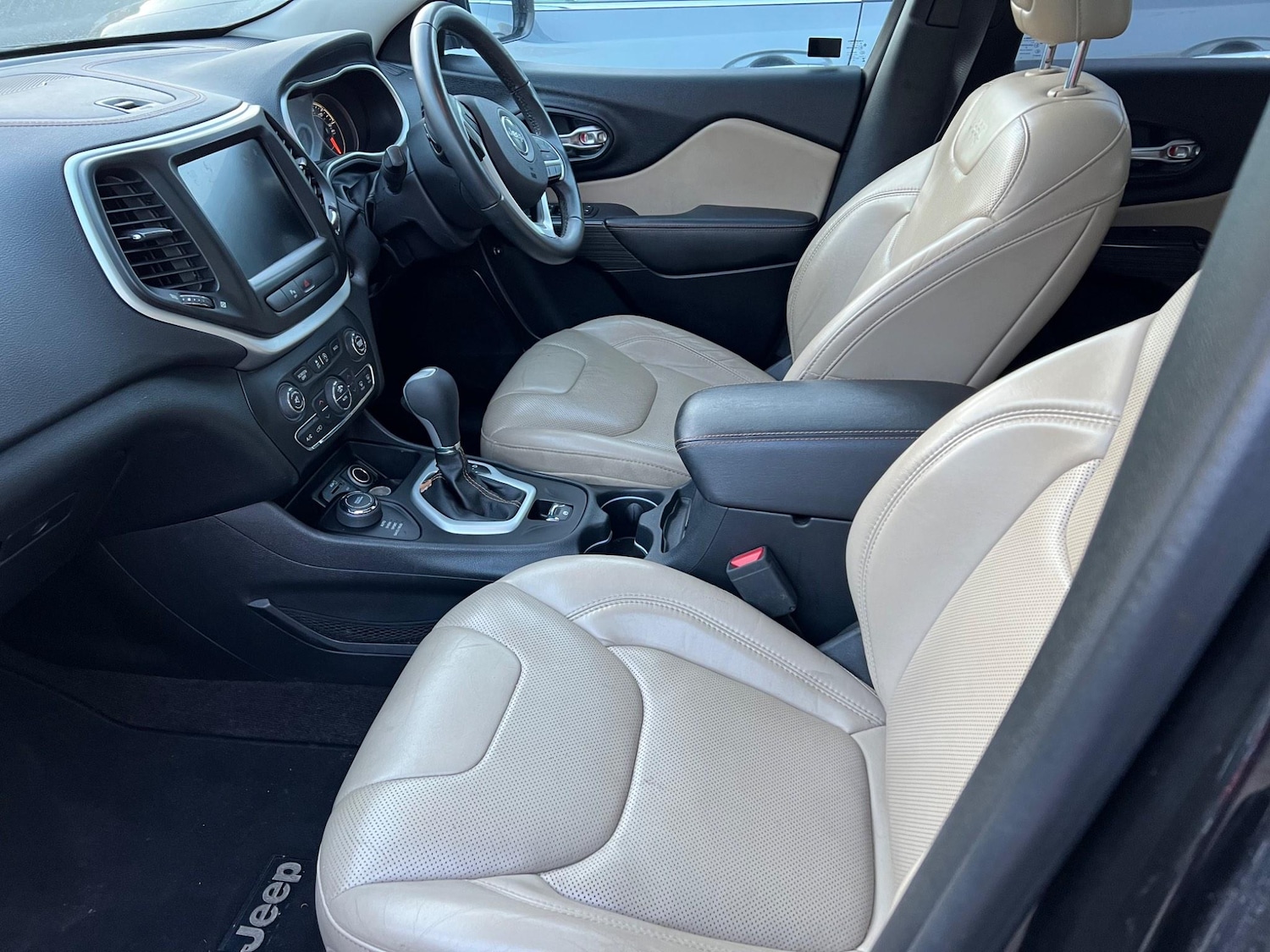 Used Jeep Cherokee 2017 for sale - 77663476: Photo 28