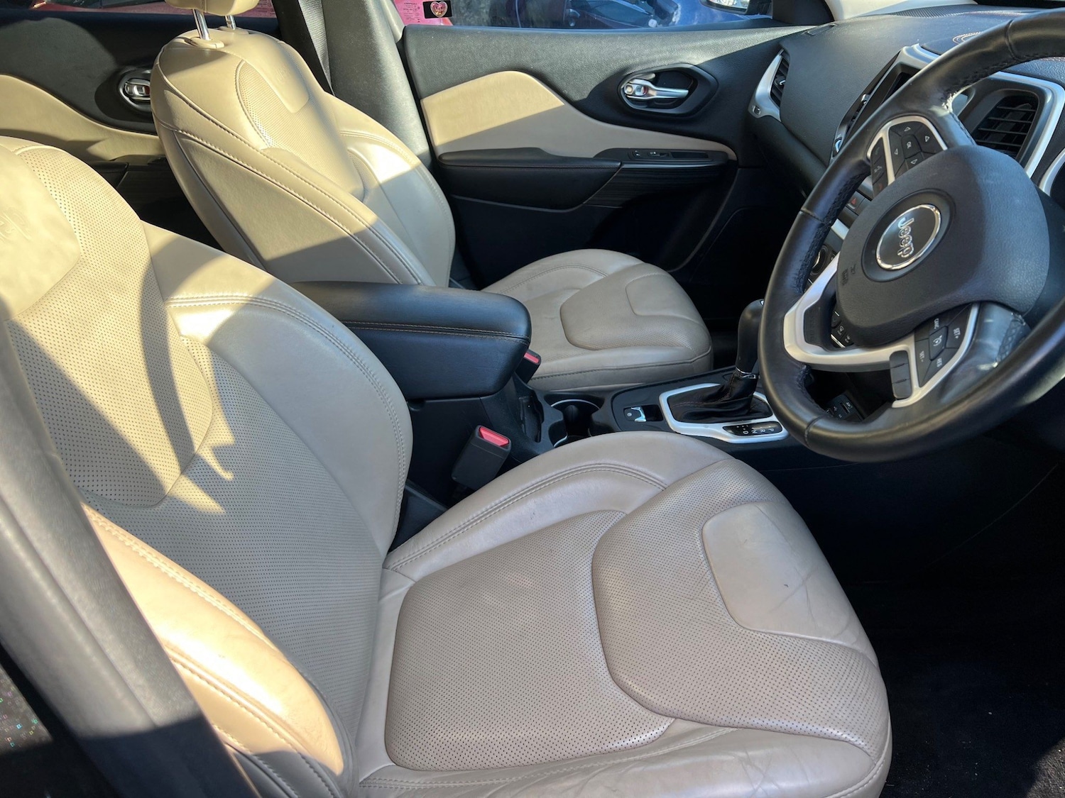 Used Jeep Cherokee 2017 for sale - 77663476: Photo 3