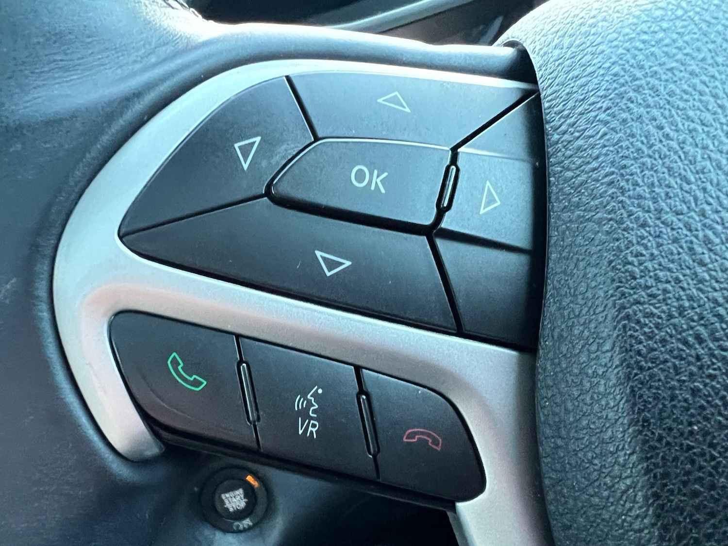 Used Jeep Cherokee 2017 for sale - 77663476: Photo 33