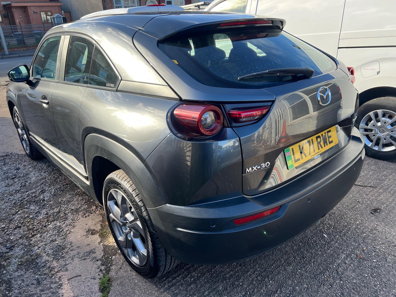 Used Mazda MX-30 2021 for sale - 76371637: Photo 2