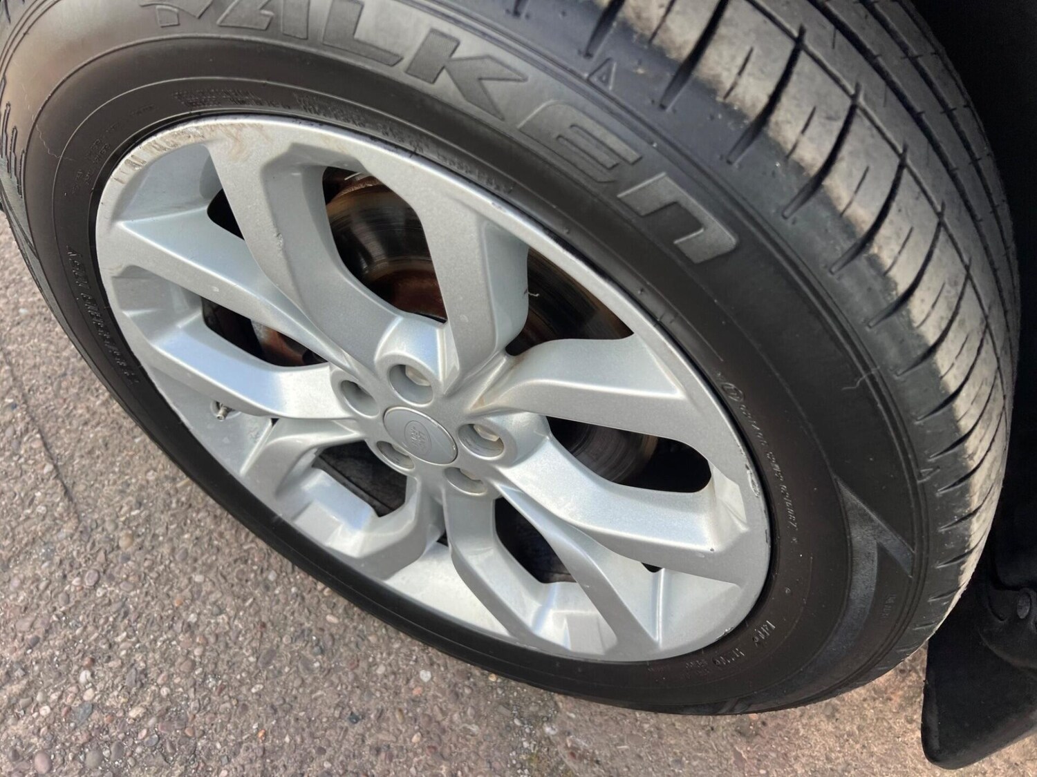 Used Land Rover Discovery Sport 2018 for sale - 77640807: Photo 17