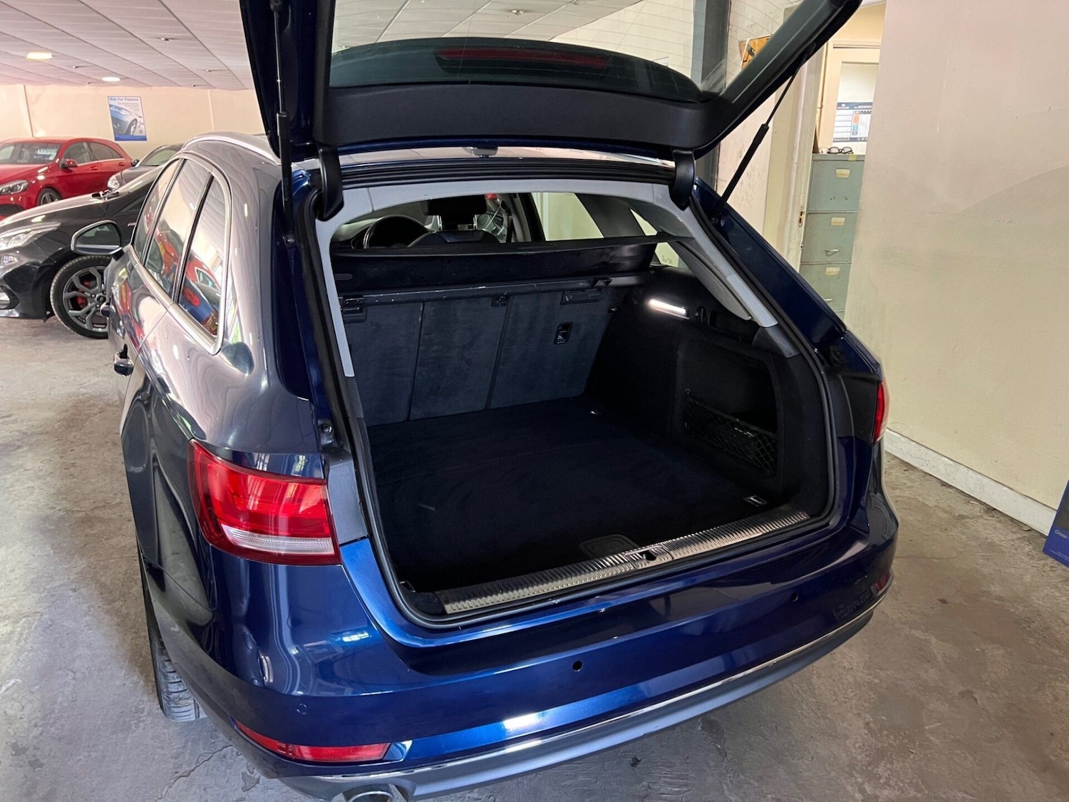 Used Audi A4 2017 for sale - 77640805: Photo 27