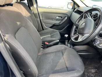 Used Dacia Duster 2019 for sale - 77809200: Photo