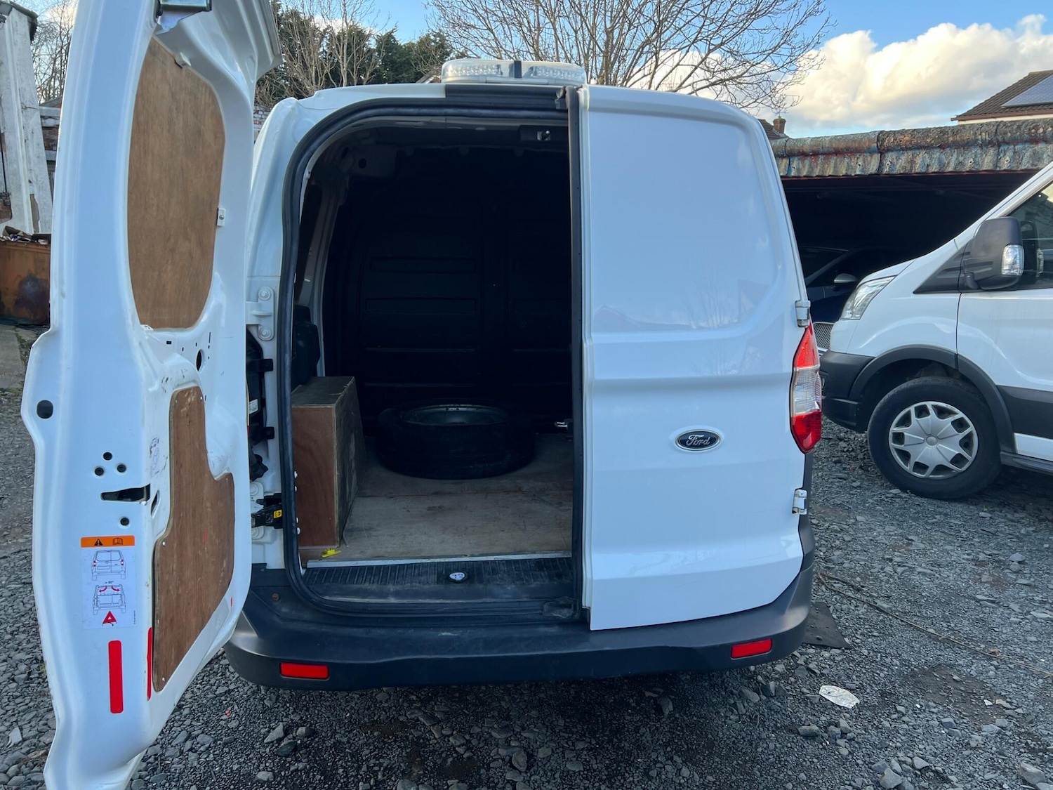 Used Ford Transit Courier 2019 for sale - 77663477: Photo 6