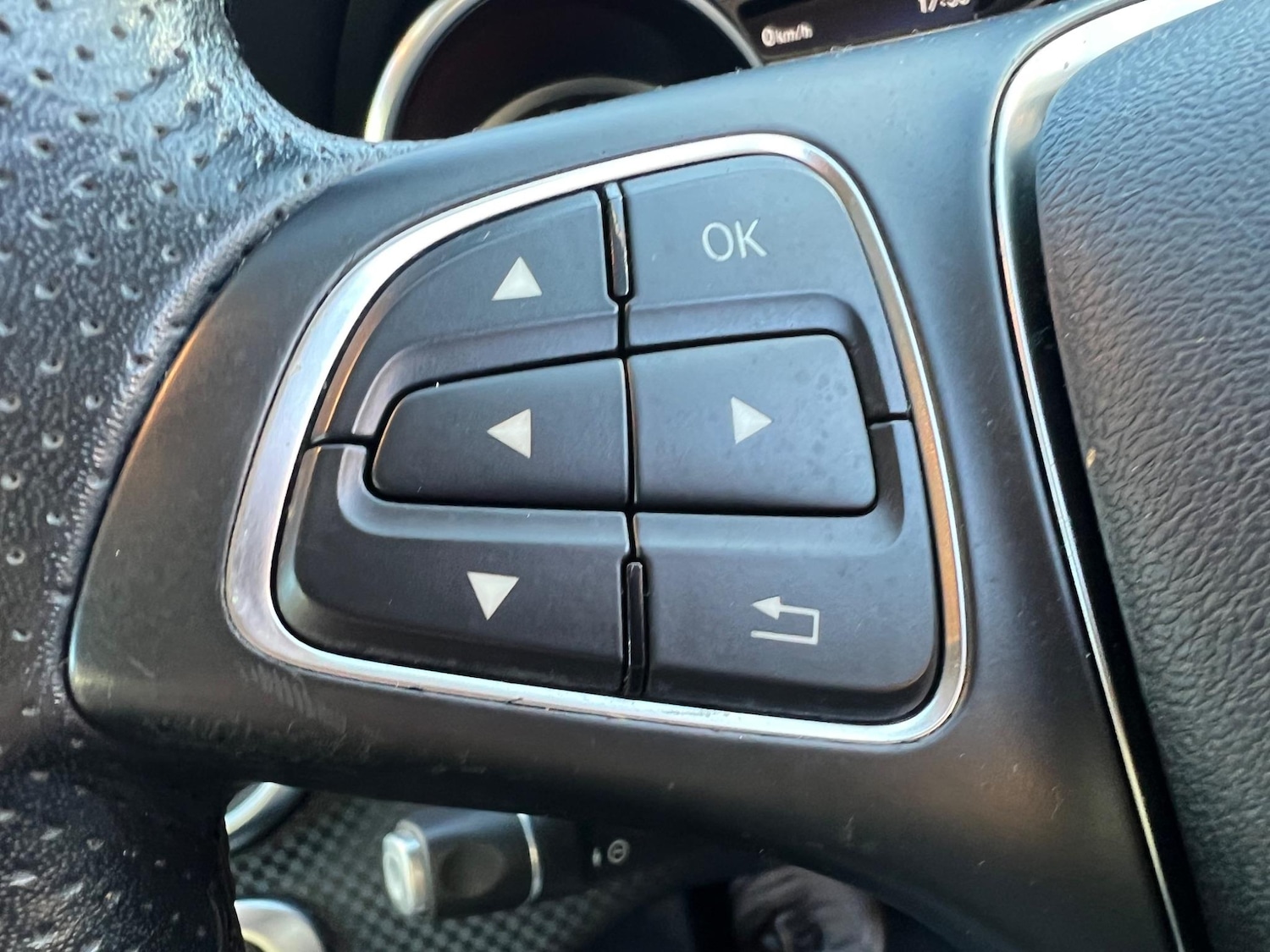 Used Mercedes-Benz A-Class 2017 for sale - 76551020: Photo 40