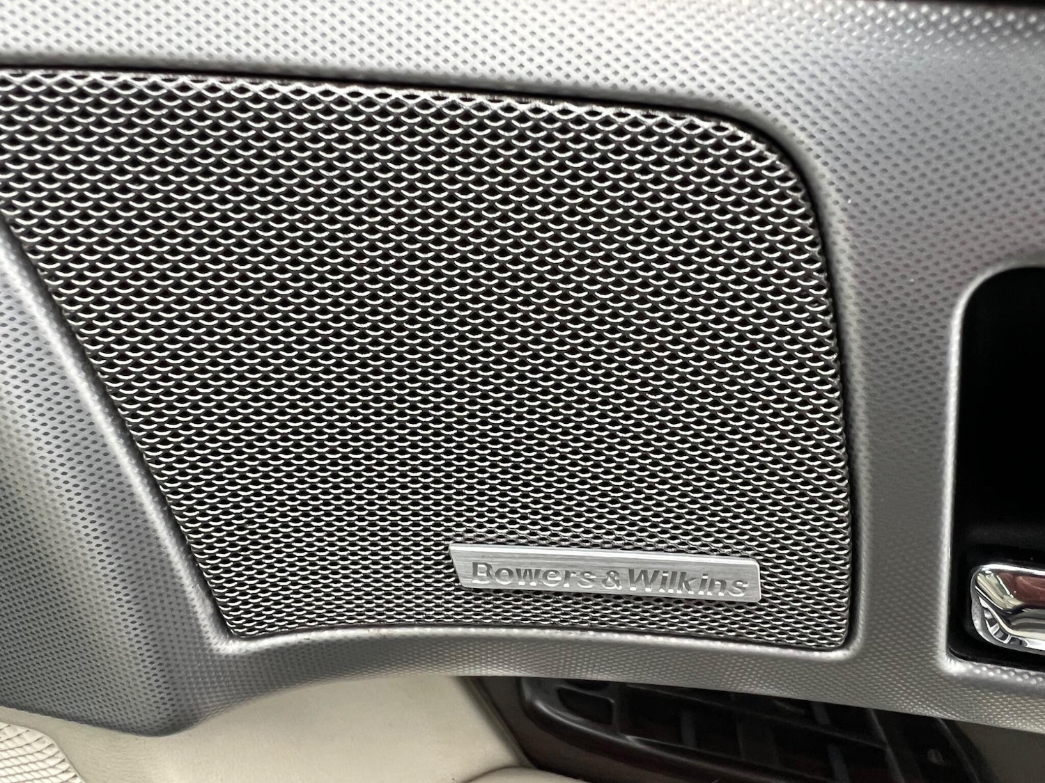 Used Jaguar XF 2012 for sale - 77624823: Photo 11