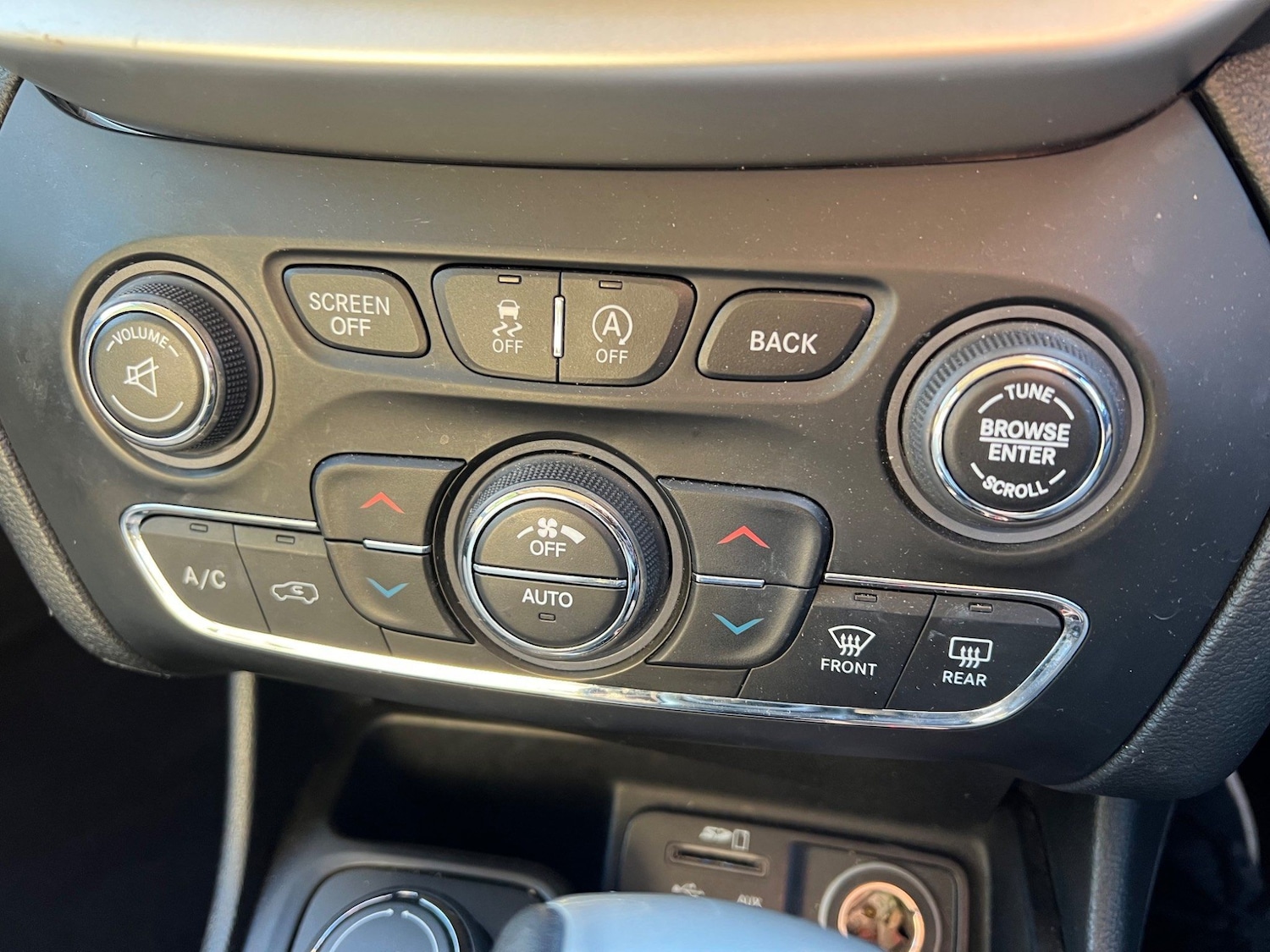 Used Jeep Cherokee 2017 for sale - 77218323: Photo 13