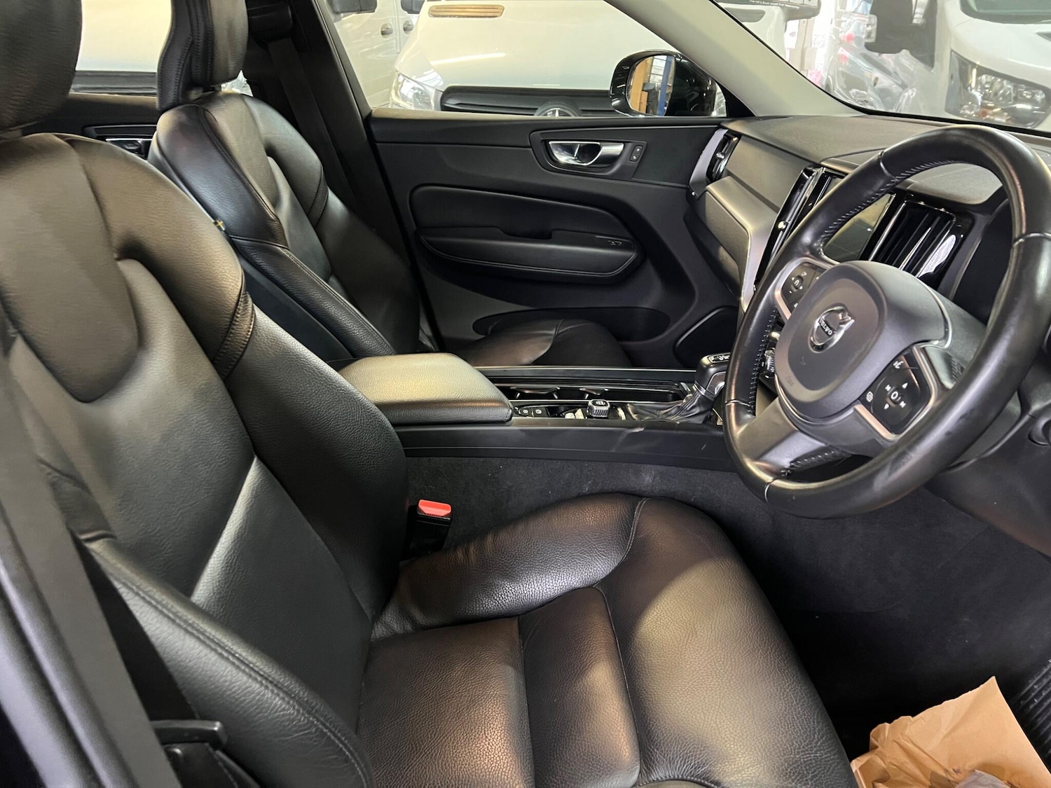 Used Volvo XC60 2019 for sale - 77216003: Photo 29