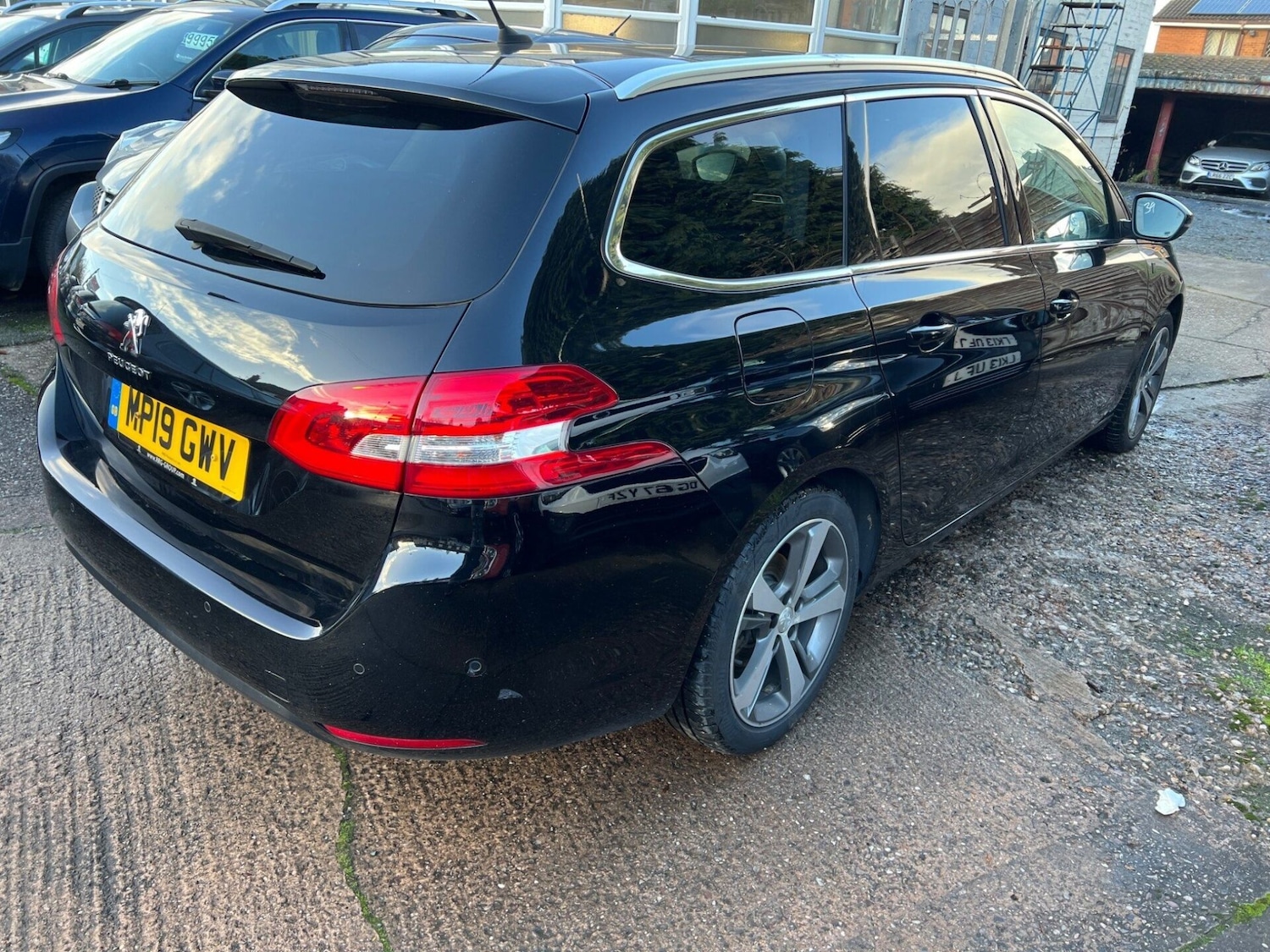 Used Peugeot 308 2019 for sale - 77640799: Photo 2