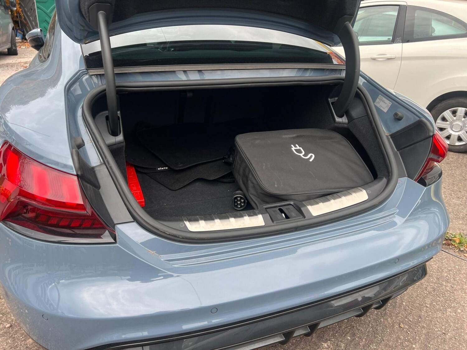 Used Audi e-tron GT 2022 for sale - 77651602: Photo 17