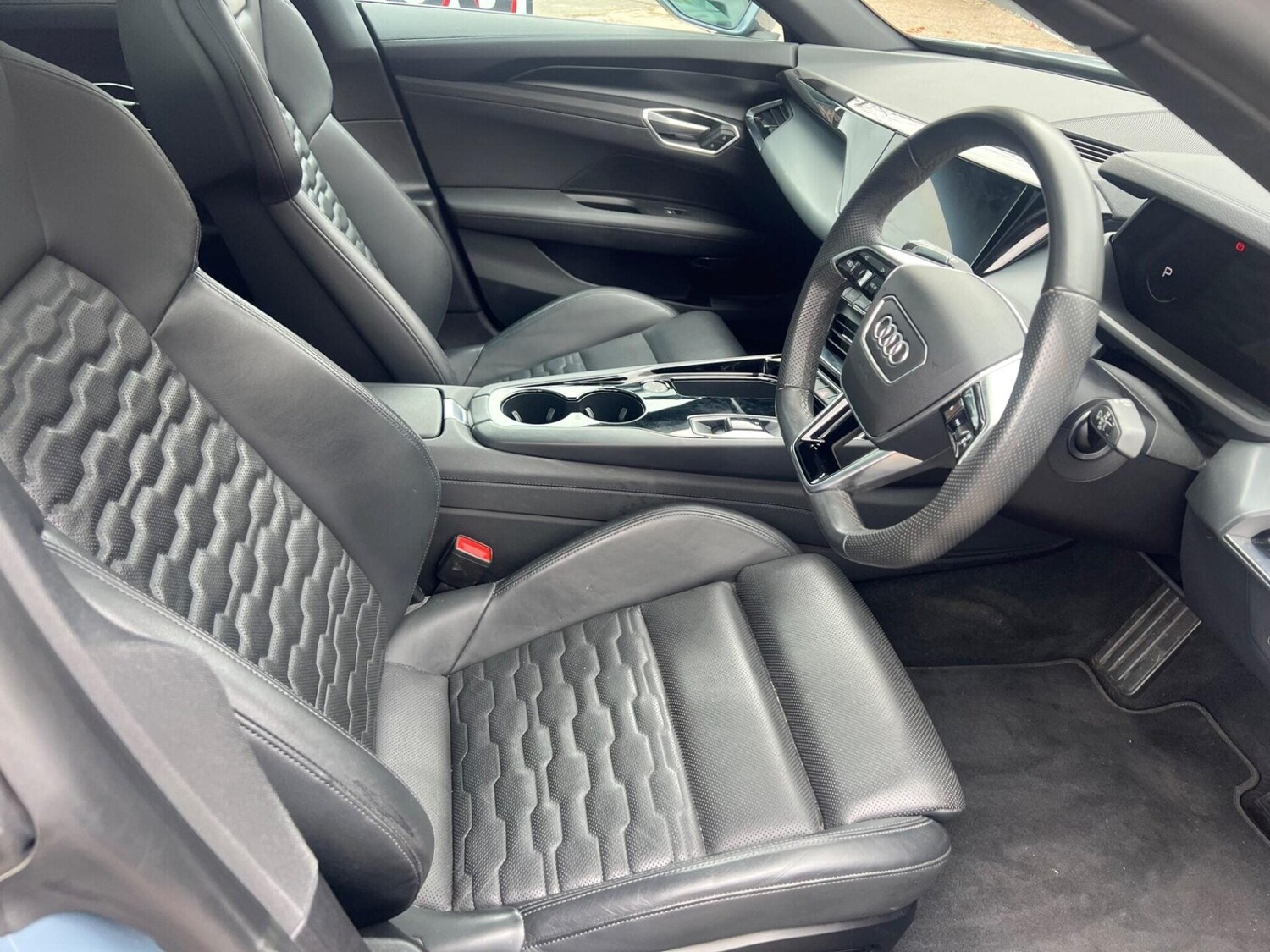 Used Audi e-tron GT 2022 for sale - 77651602: Photo 3