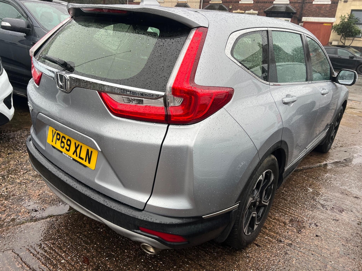 Used Honda CR-V 2020 for sale - 78205505: Photo 2