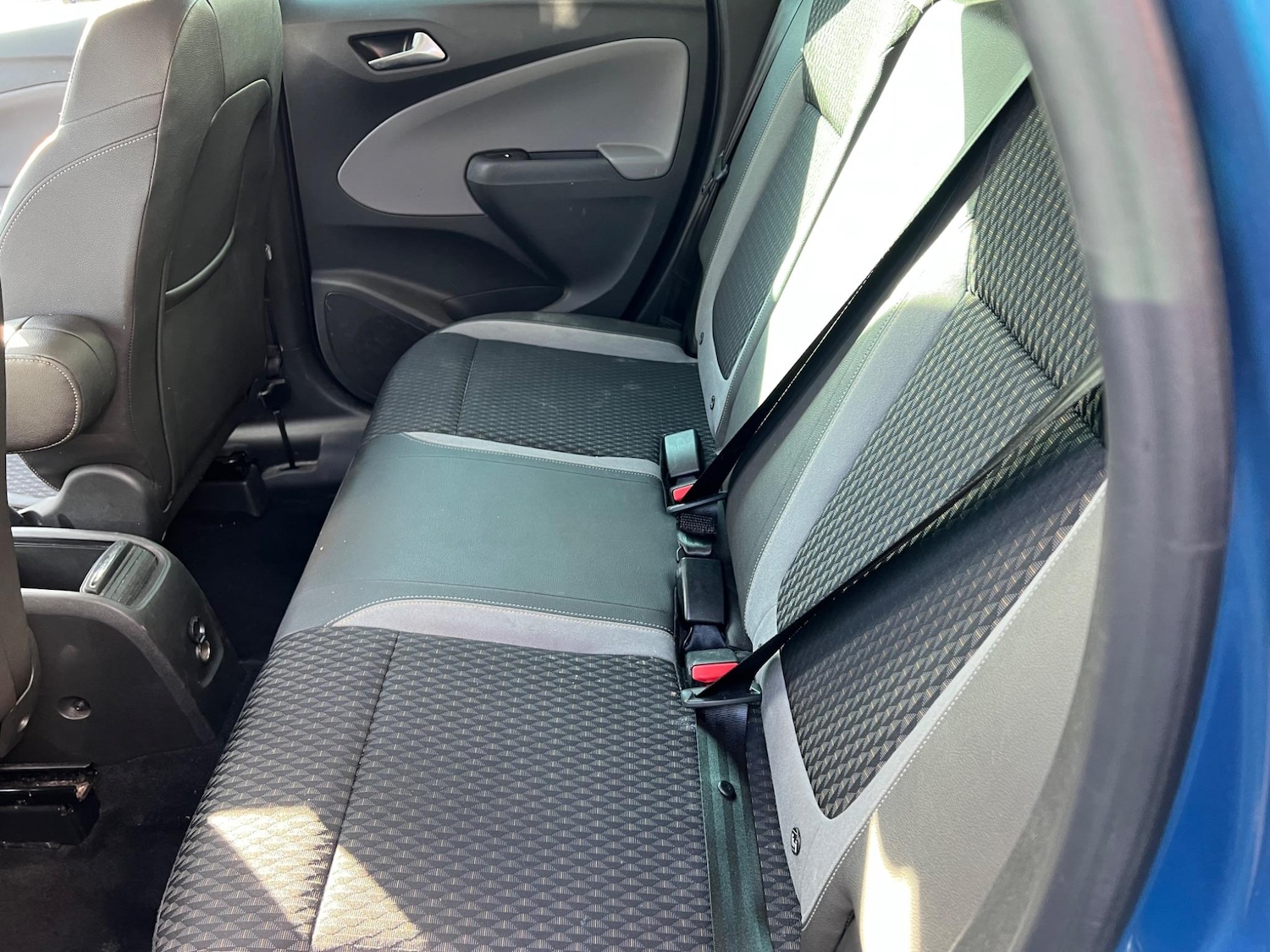 Used Vauxhall Crossland X 2017 for sale - 77218304: Photo 7