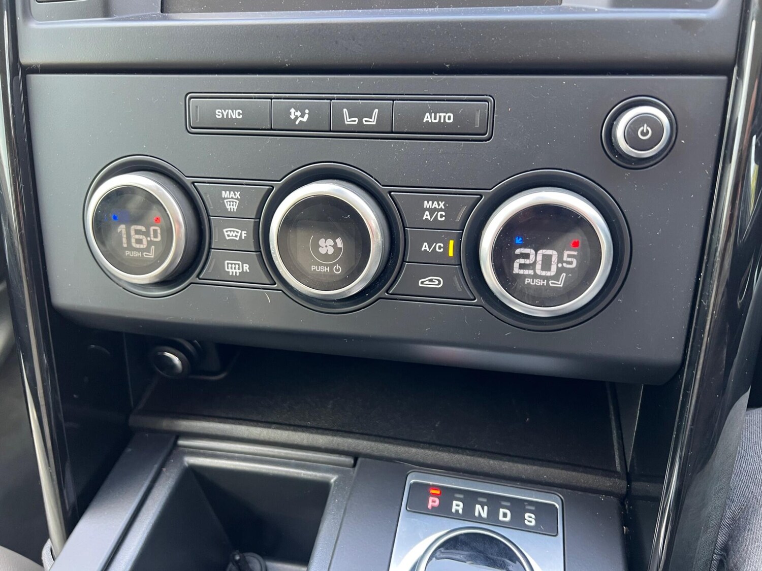 Used Land Rover Discovery 2017 for sale - 75977188: Photo 23