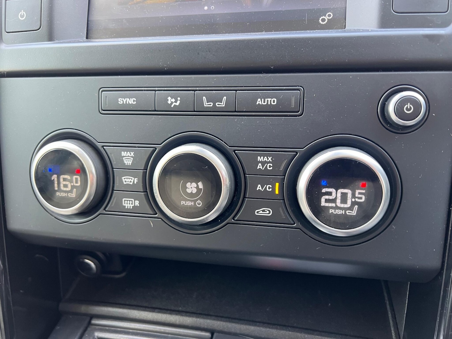 Used Land Rover Discovery 2017 for sale - 75977188: Photo 29