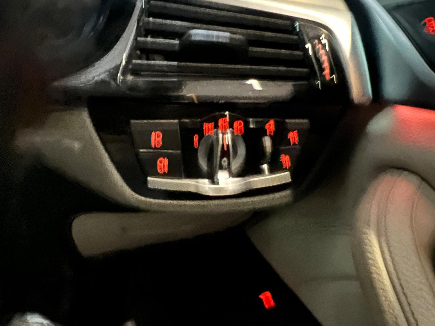 Used BMW 5 Series 2019 for sale - 77218302: Photo 42