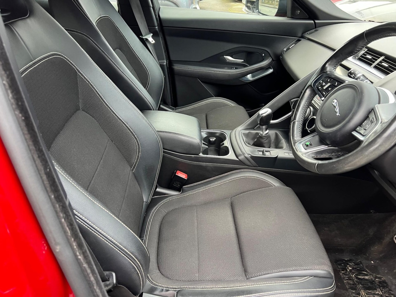 Used Jaguar E-Pace 2018 for sale - 77640796: Photo 3