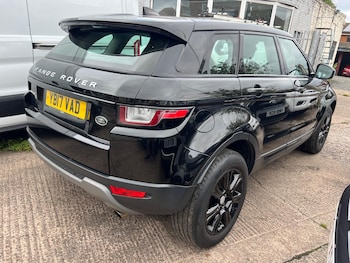 Used Land Rover Range Rover Evoque 2017 for sale - 76020570: Photo 2