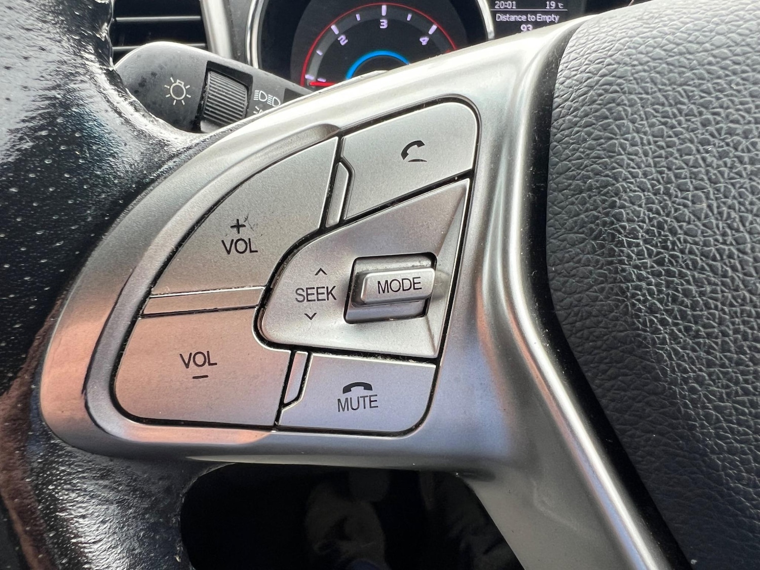 Used Ssangyong Tivoli 2018 for sale - 77218296: Photo 25