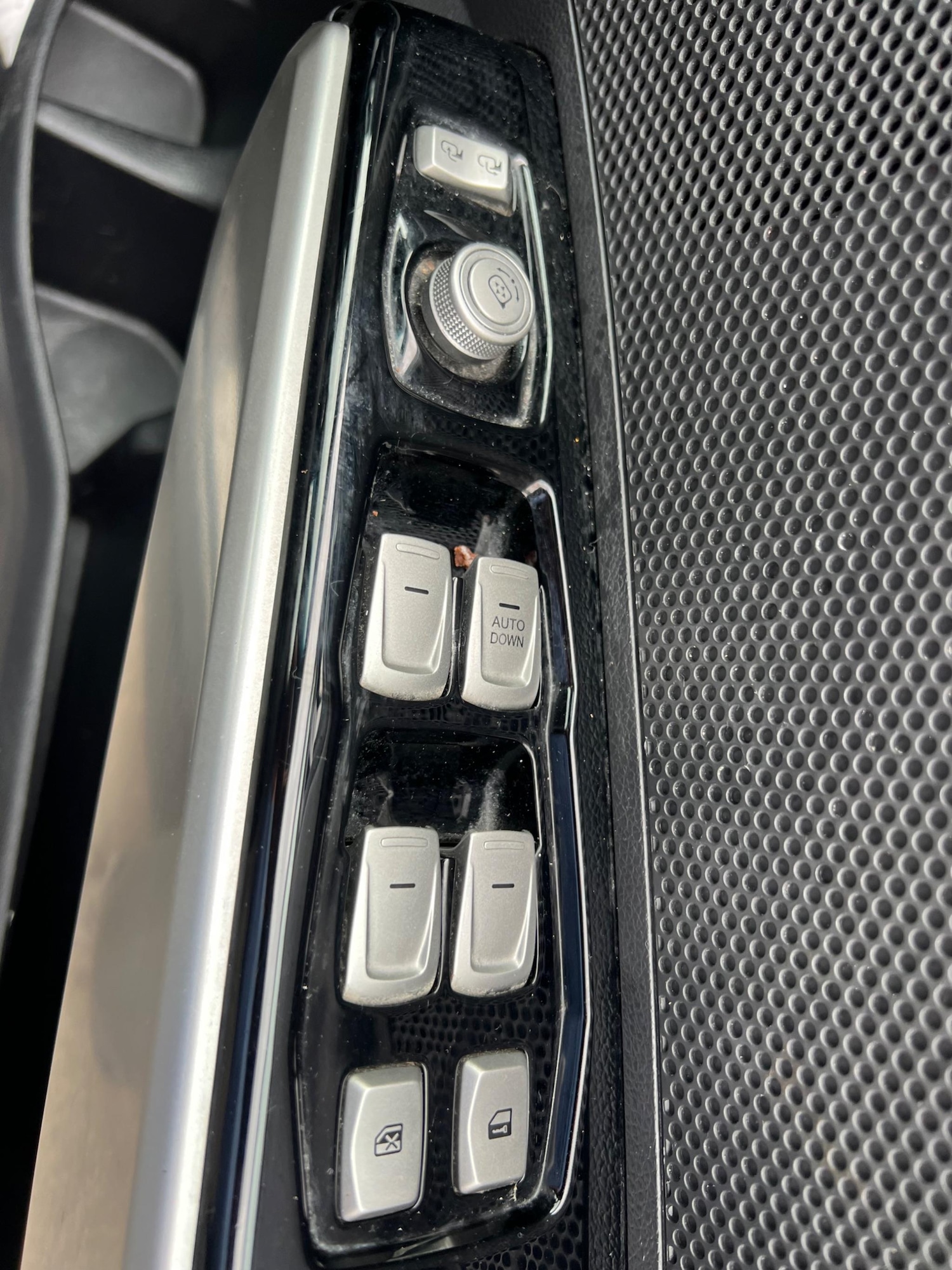 Used Ssangyong Tivoli 2018 for sale - 77218296: Photo 28