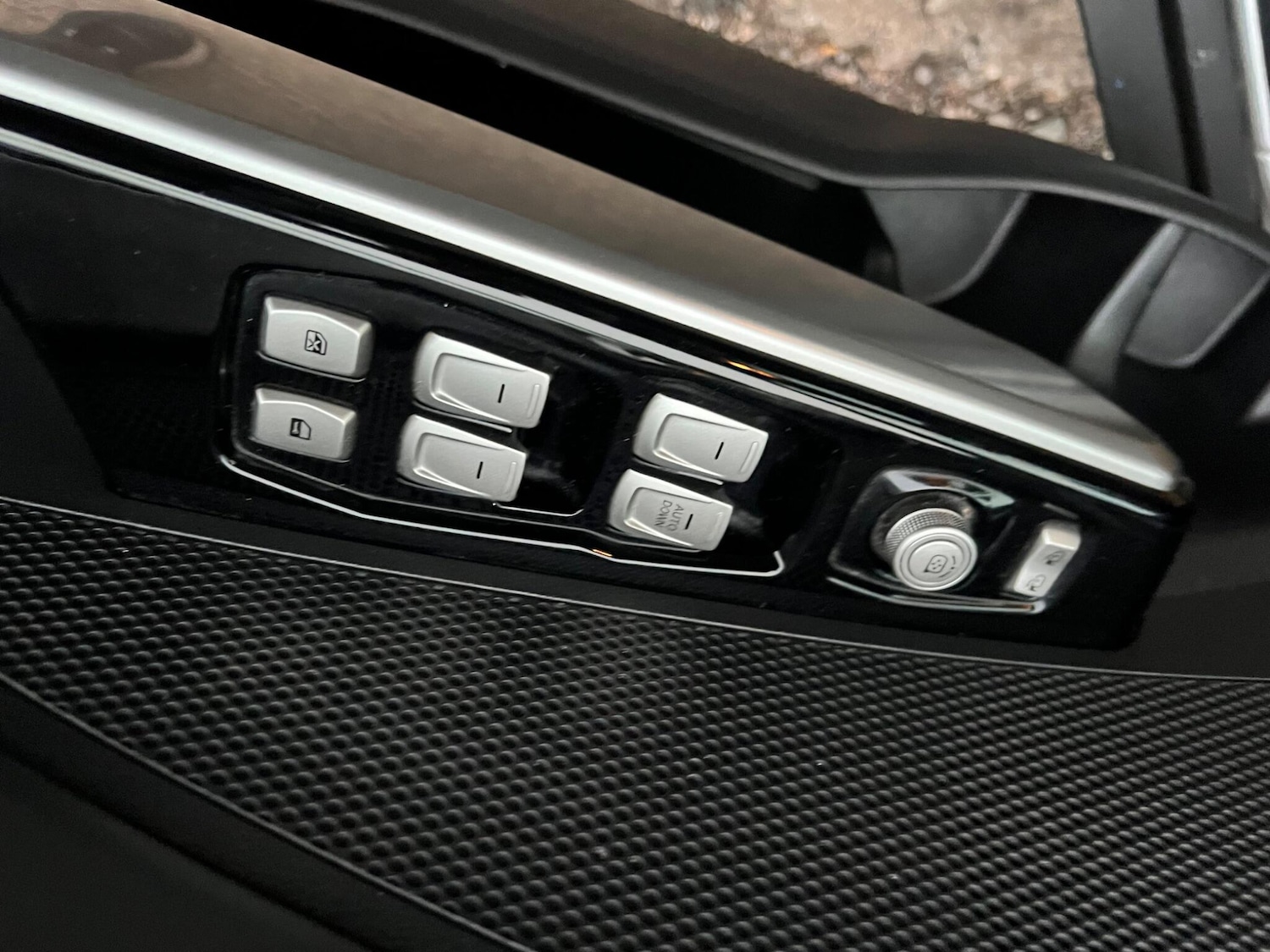 Used Ssangyong Tivoli 2018 for sale - 77218296: Photo 46