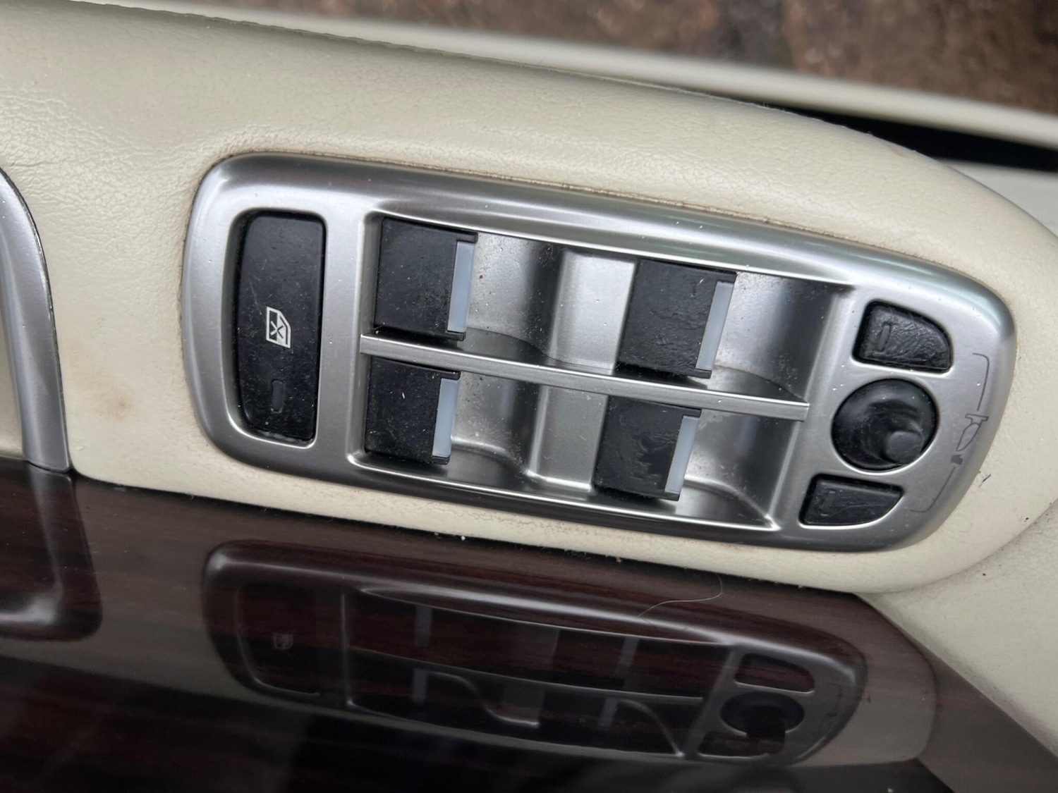 Used Jaguar XF 2012 for sale - 77663481: Photo 10