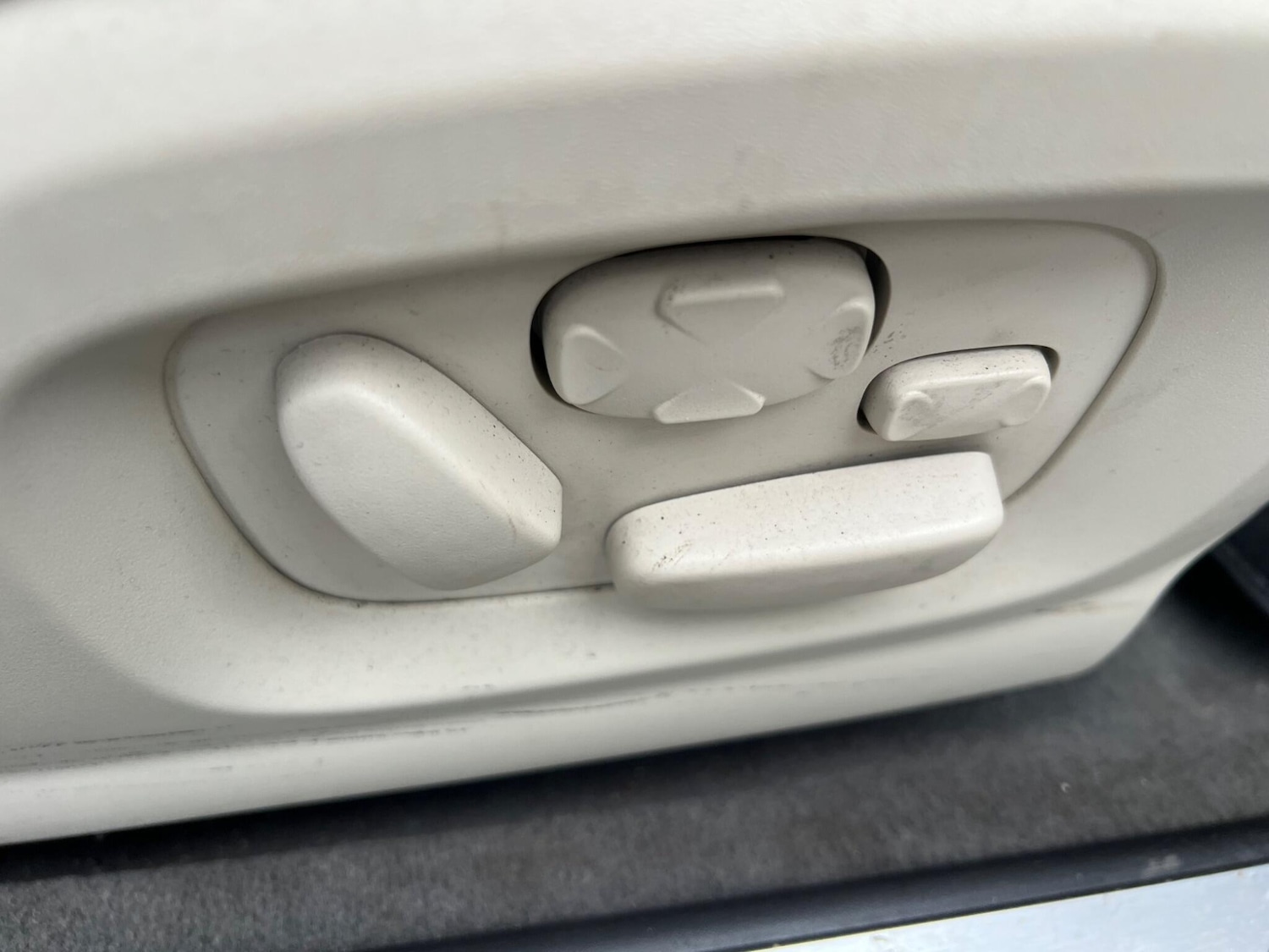 Used Jaguar XF 2012 for sale - 77663481: Photo 12