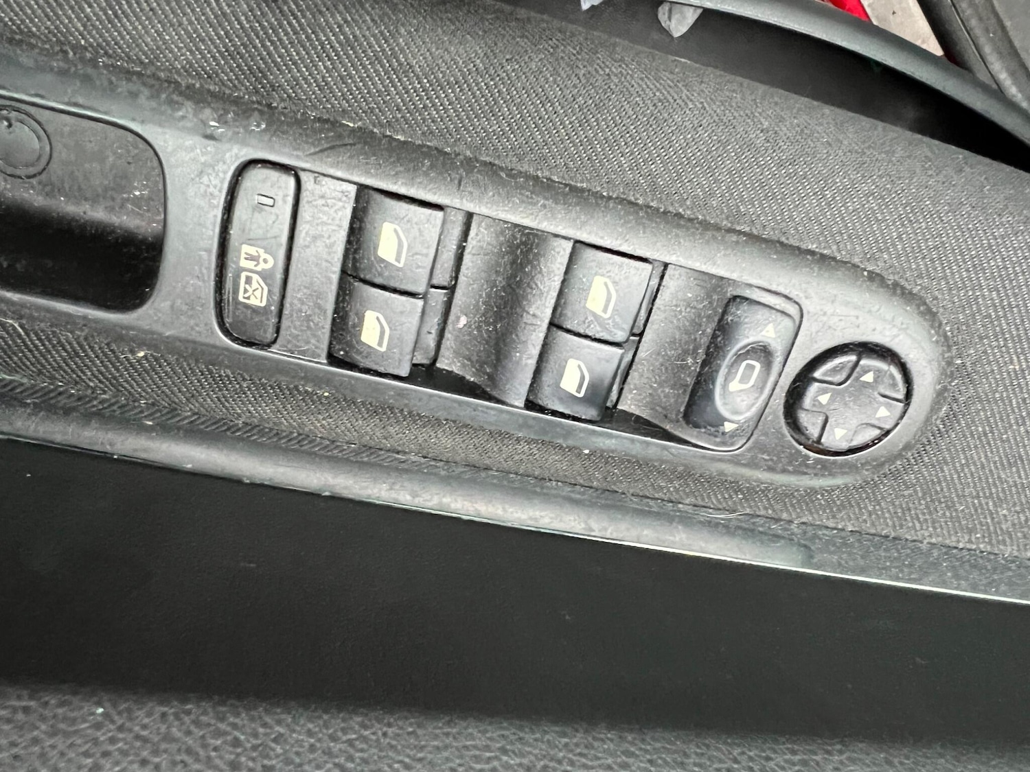 Used Peugeot 3008 2010 for sale - 77663459: Photo 18