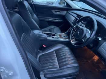 Used Jaguar XF 2017 for sale - 75095798: Photo
