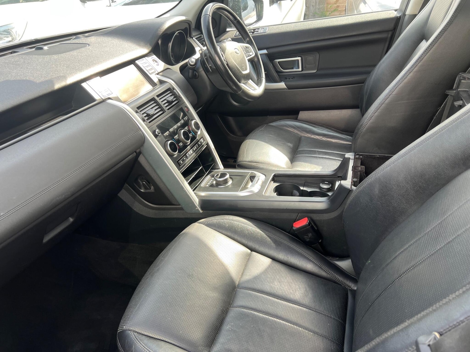 Used Land Rover Discovery Sport 2018 for sale - 77218326: Photo 13