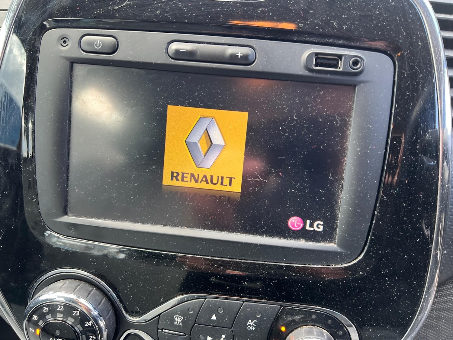 Used Renault Captur 2013 for sale - 77218303: Photo 17
