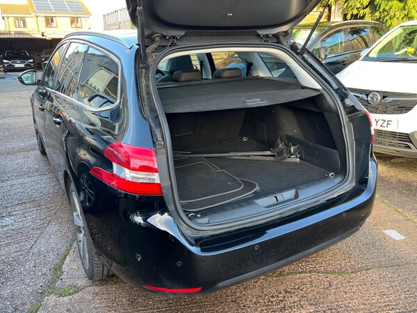 Used Peugeot 308 SW 2019 for sale - 76247480: Photo 15