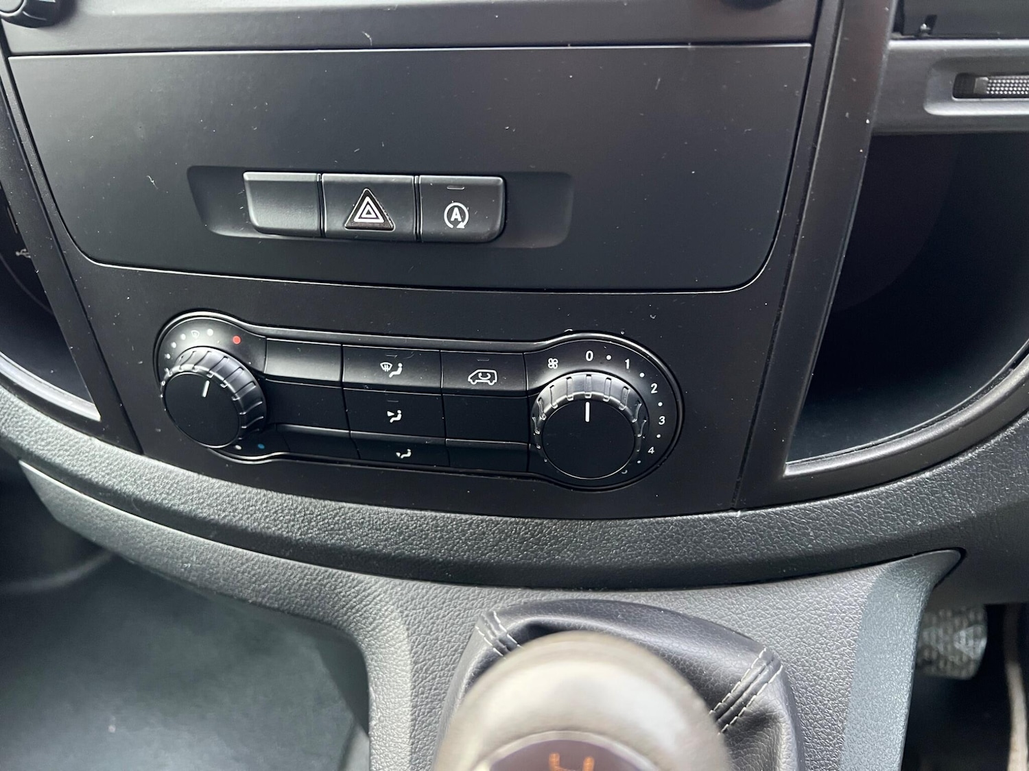 Used Mercedes-Benz Vito 2020 for sale - 77218305: Photo 31