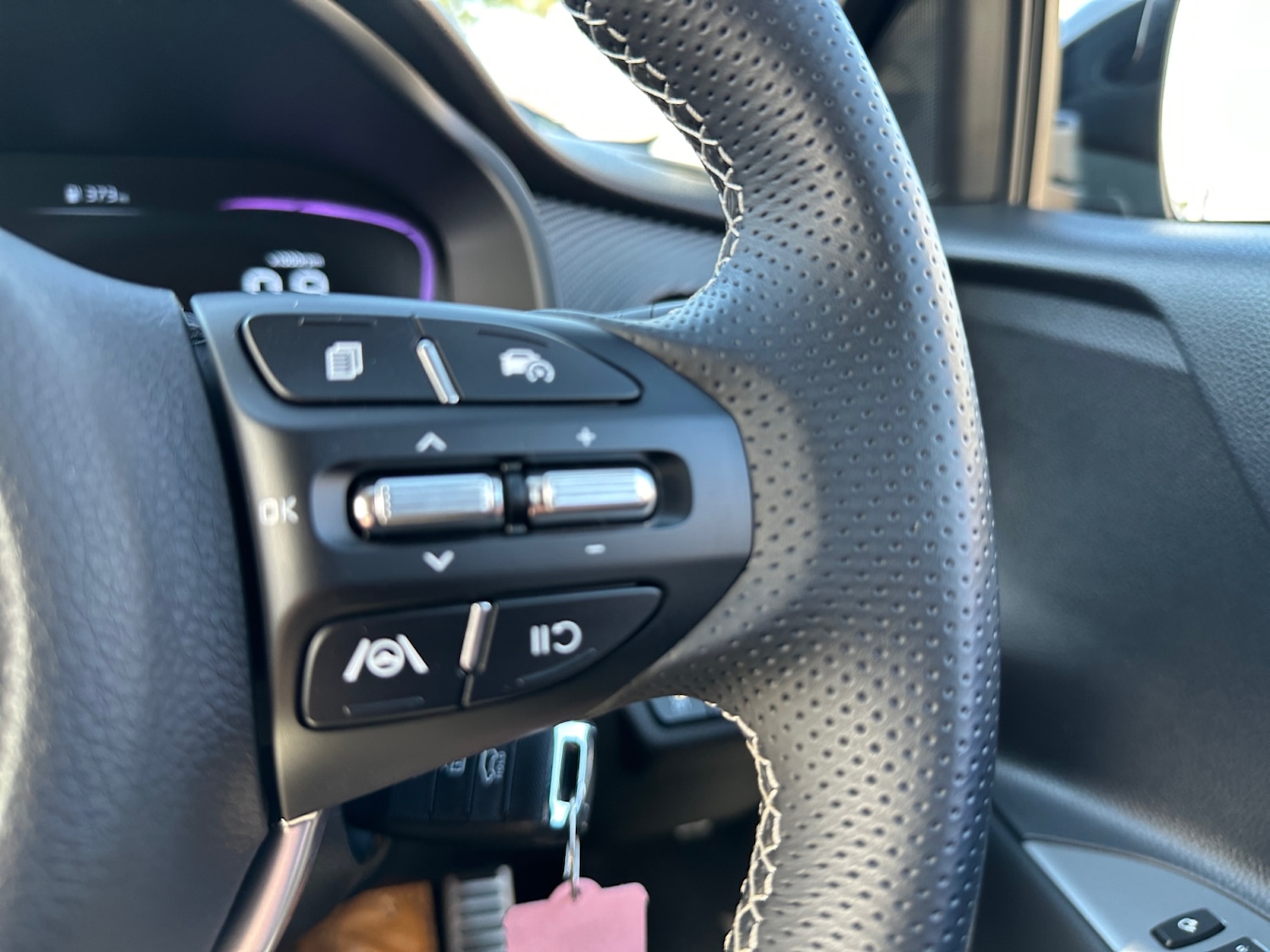 Used Kia Stonic 2025 for sale - 76533874: Photo 27