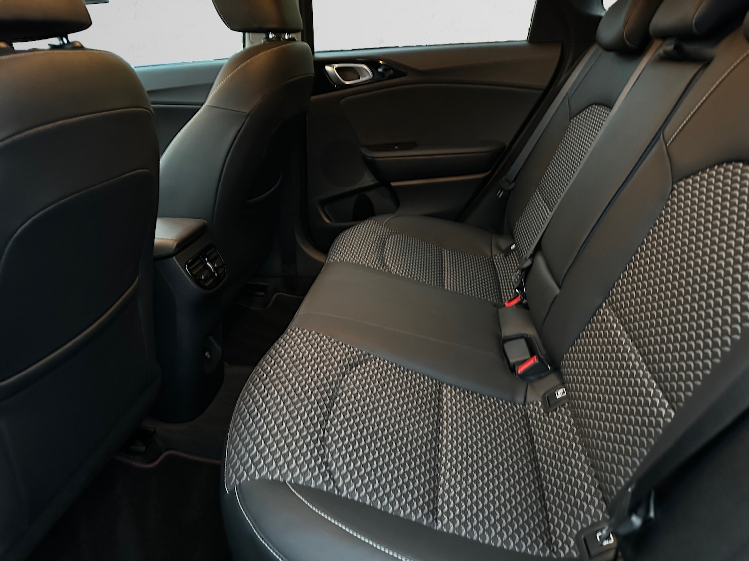 Used Kia Ceed 2025 for sale - 76874304: Photo 7