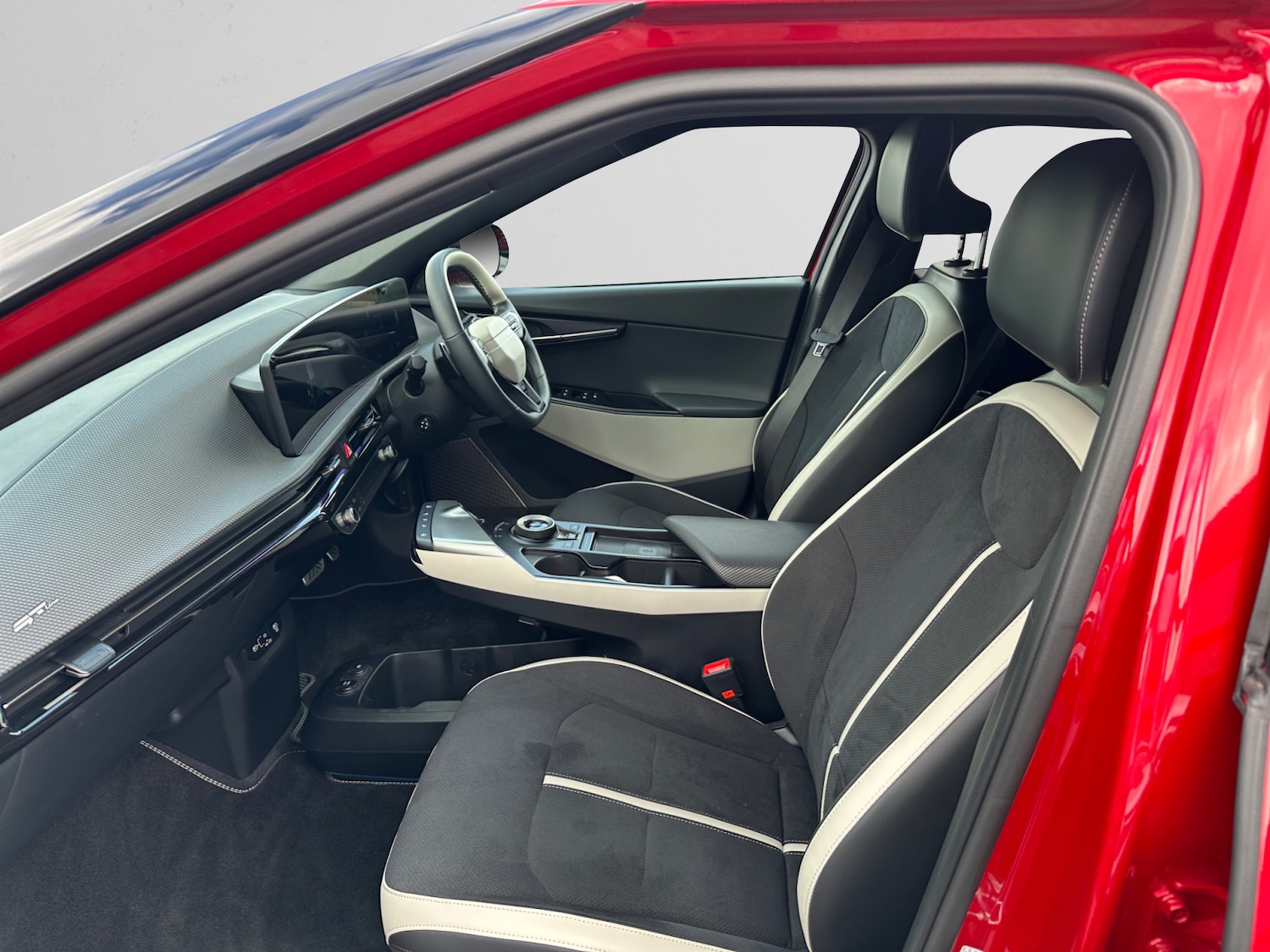 Used Kia EV6 2024 for sale - 76533860: Photo 6