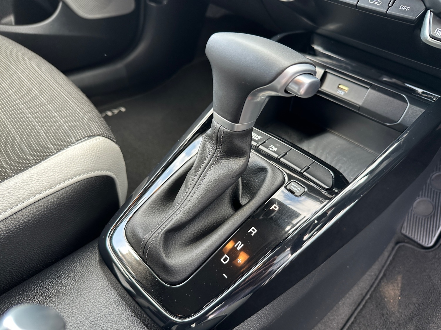 Used Kia Stonic 2022 for sale - 78108511: Photo 10