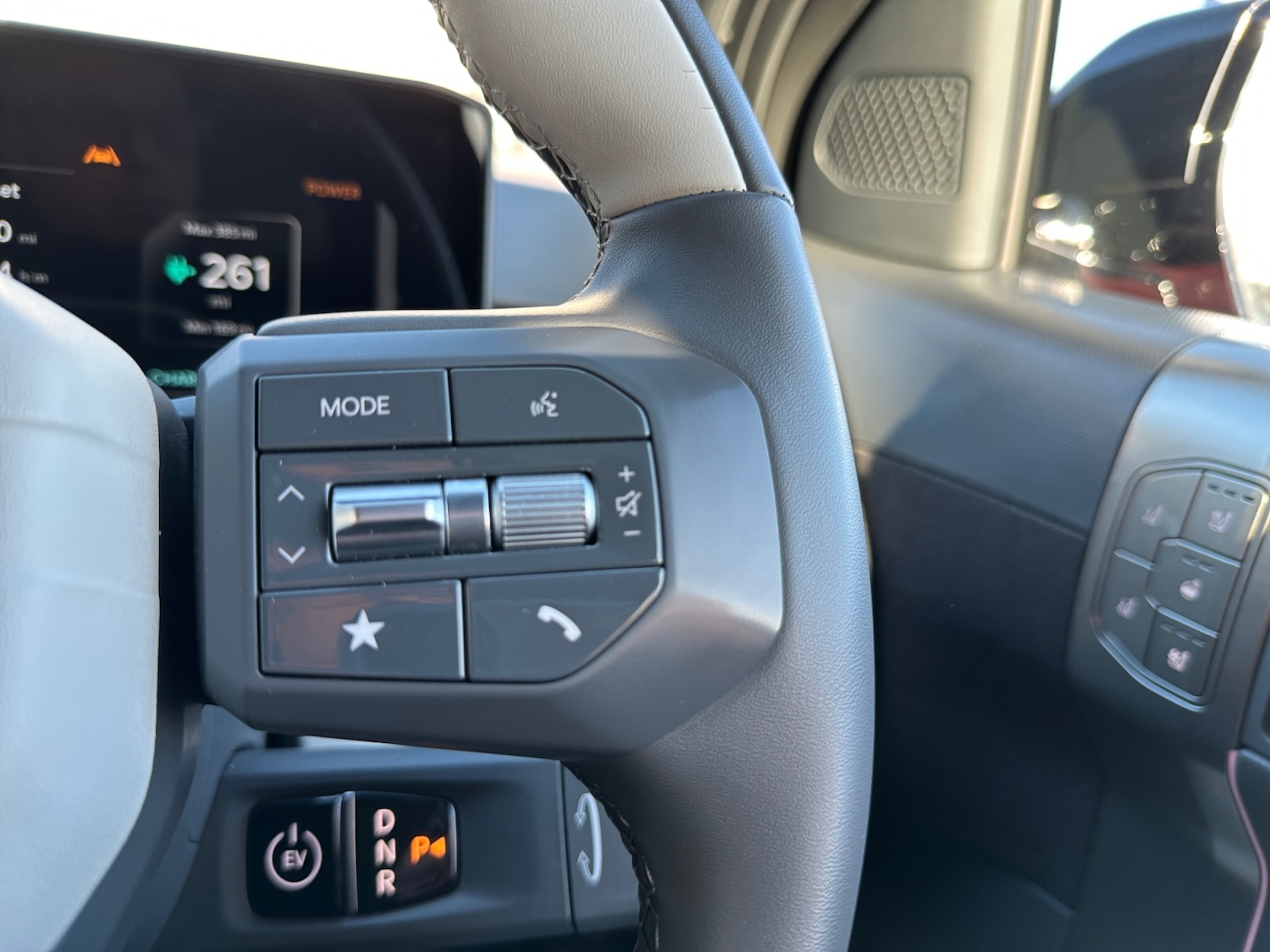 Used Kia EV3 2025 for sale - 76933093: Photo 27