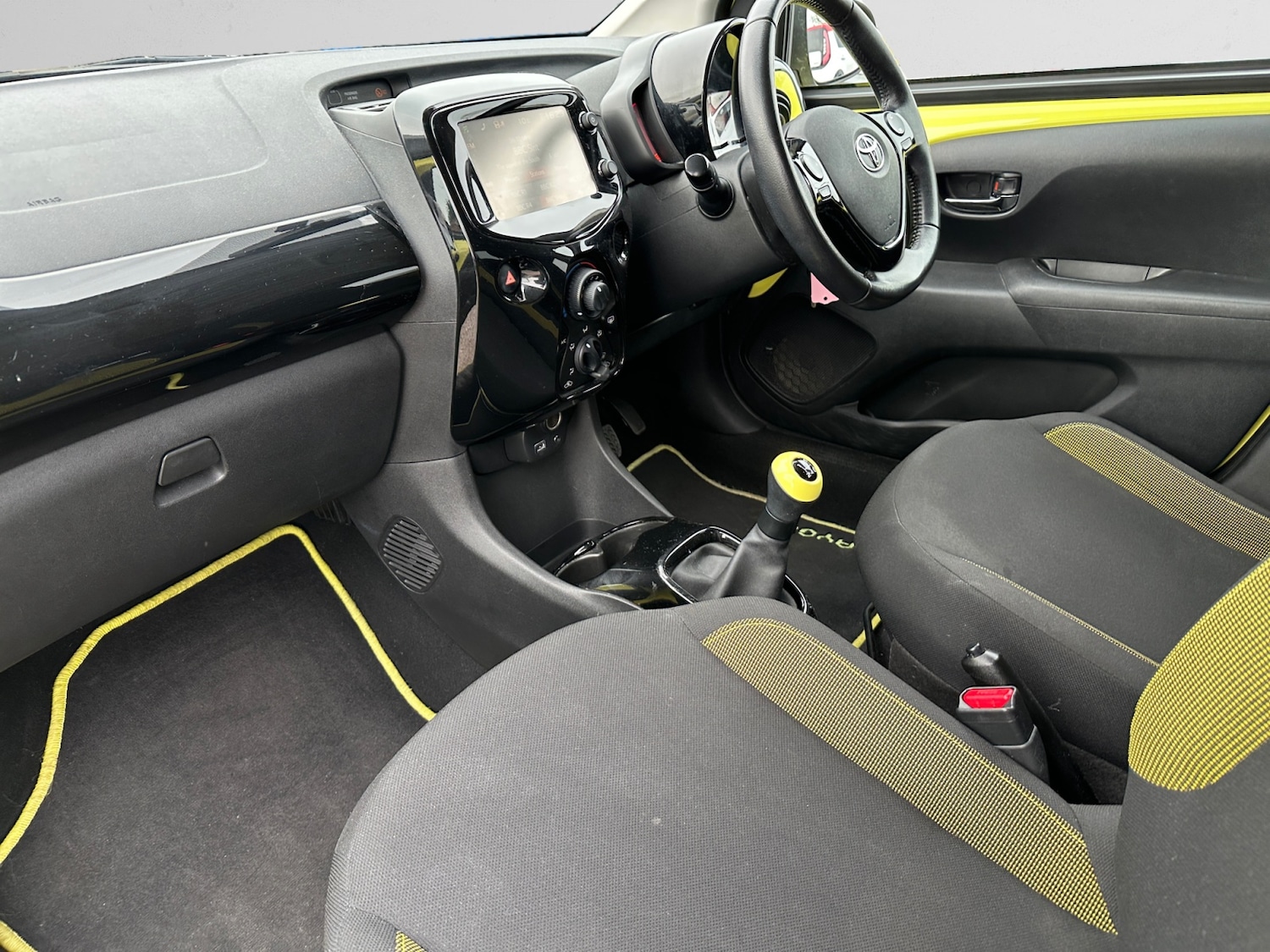 Used Toyota AYGO 2017 for sale - 78206757: Photo 6