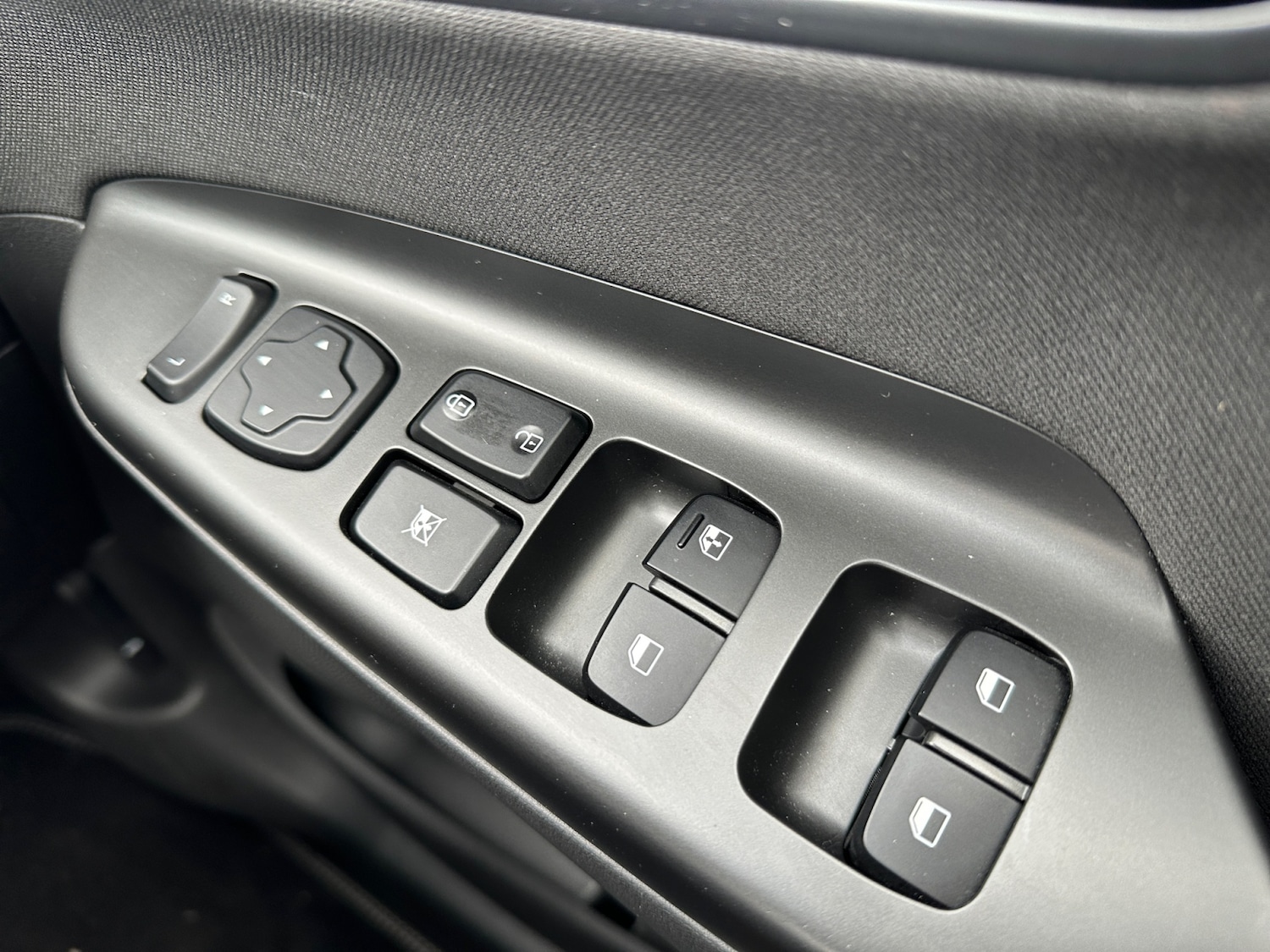 Used Hyundai KONA 2022 for sale - 77890001: Photo 28